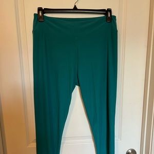 LulaRoe Tall & Curvy T&C Leggings